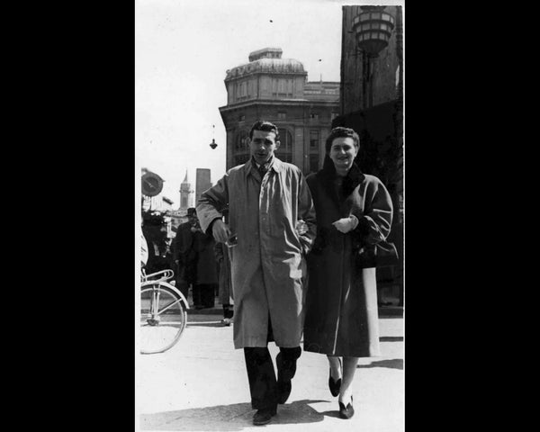 La Sandra e Goliardo in piazza a Bologna nel 1956